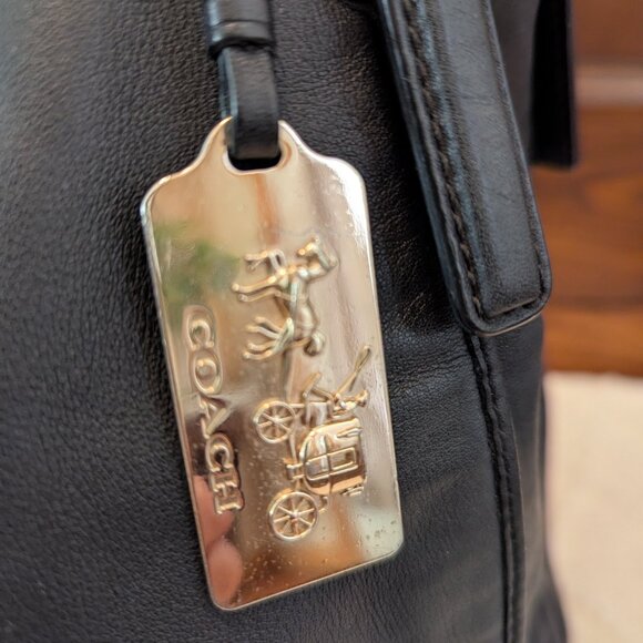 Coach Madison Carlyle Black Leather Shoulder Bag Gold Turnlock - Picture 8 of 14